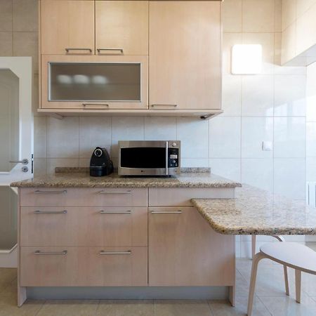Lovelystay - Downtown Modern 2Br Flat With Free Parking Porto Exteriér fotografie