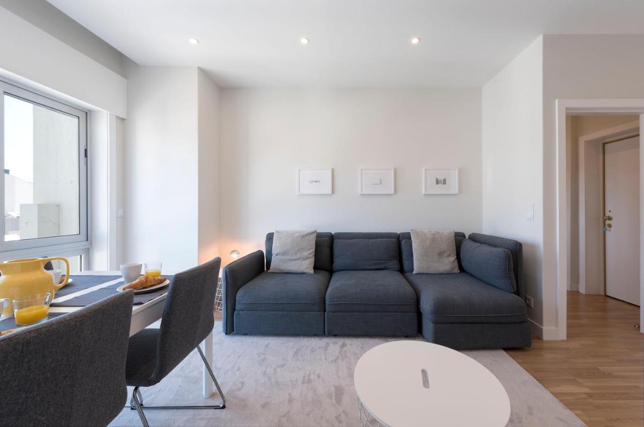 Lovelystay - Downtown Modern 2Br Flat With Free Parking Porto Exteriér fotografie